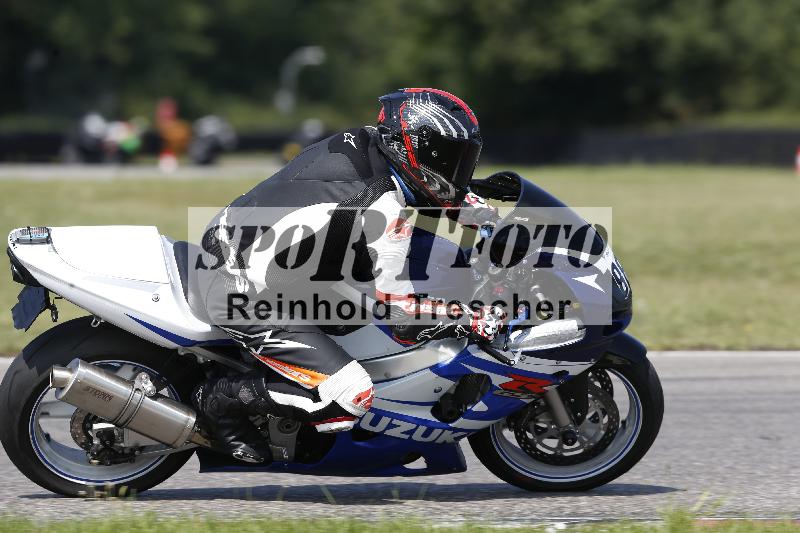 /45 10.08.2025 Plüss Moto Sport ADR/Freies Fahren/888